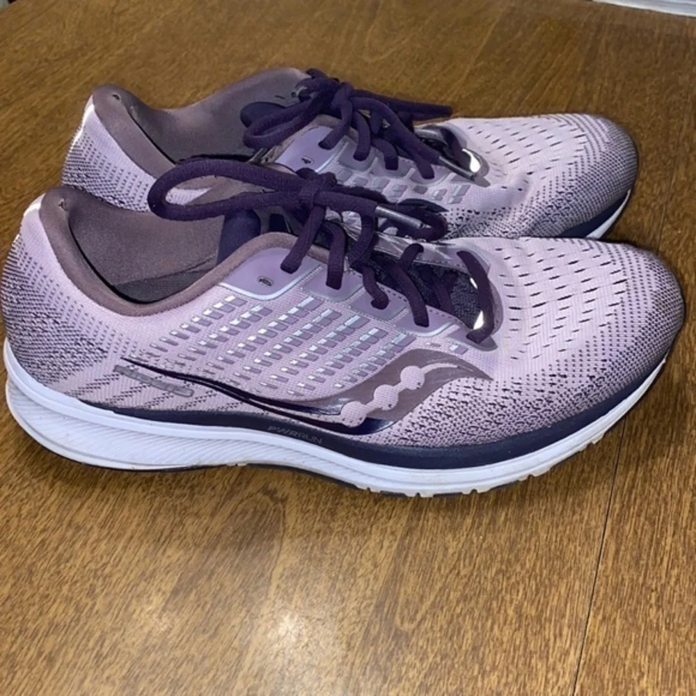 Saucony Ride 13 Running Shoe- Women’s size 10‎ in purple
